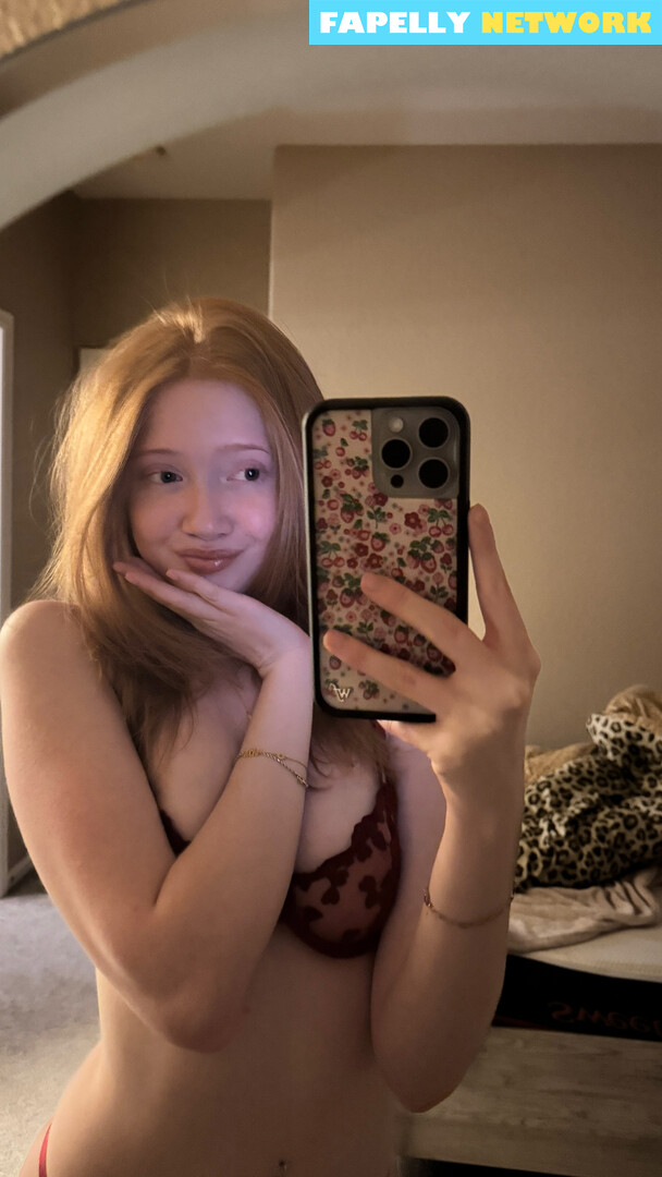 LifewithMak / lifewithmak2005 NudoOnlyFans Foto #1